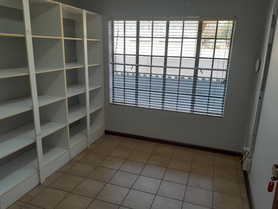 11 Bedroom Property for Sale in Bodorp North West